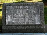 image of grave number 964396